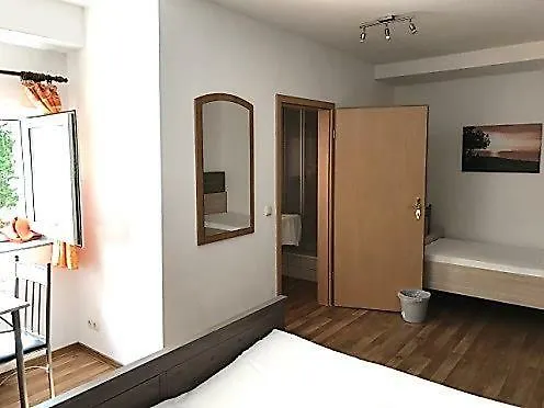 Zentrum Guest house 3*